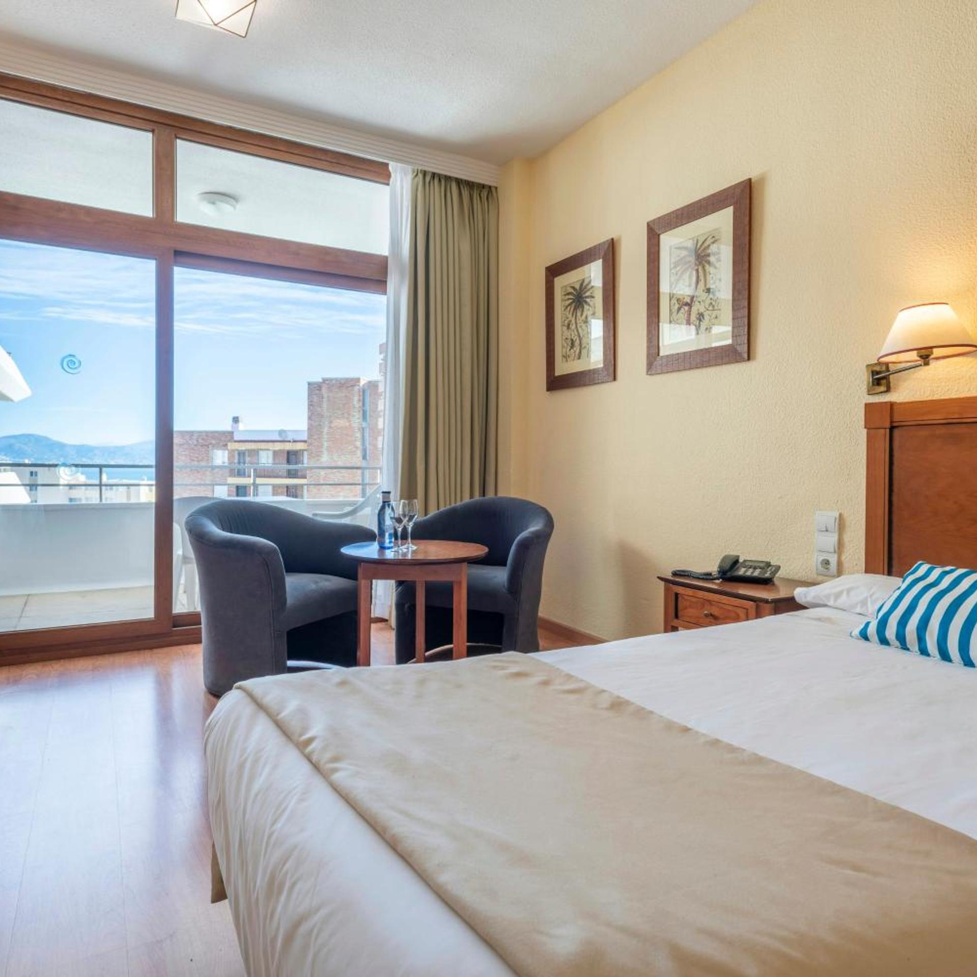 Superior, Triple, Sea View, Leonardo Hotel Torremolinos Costa del Sol 2/5