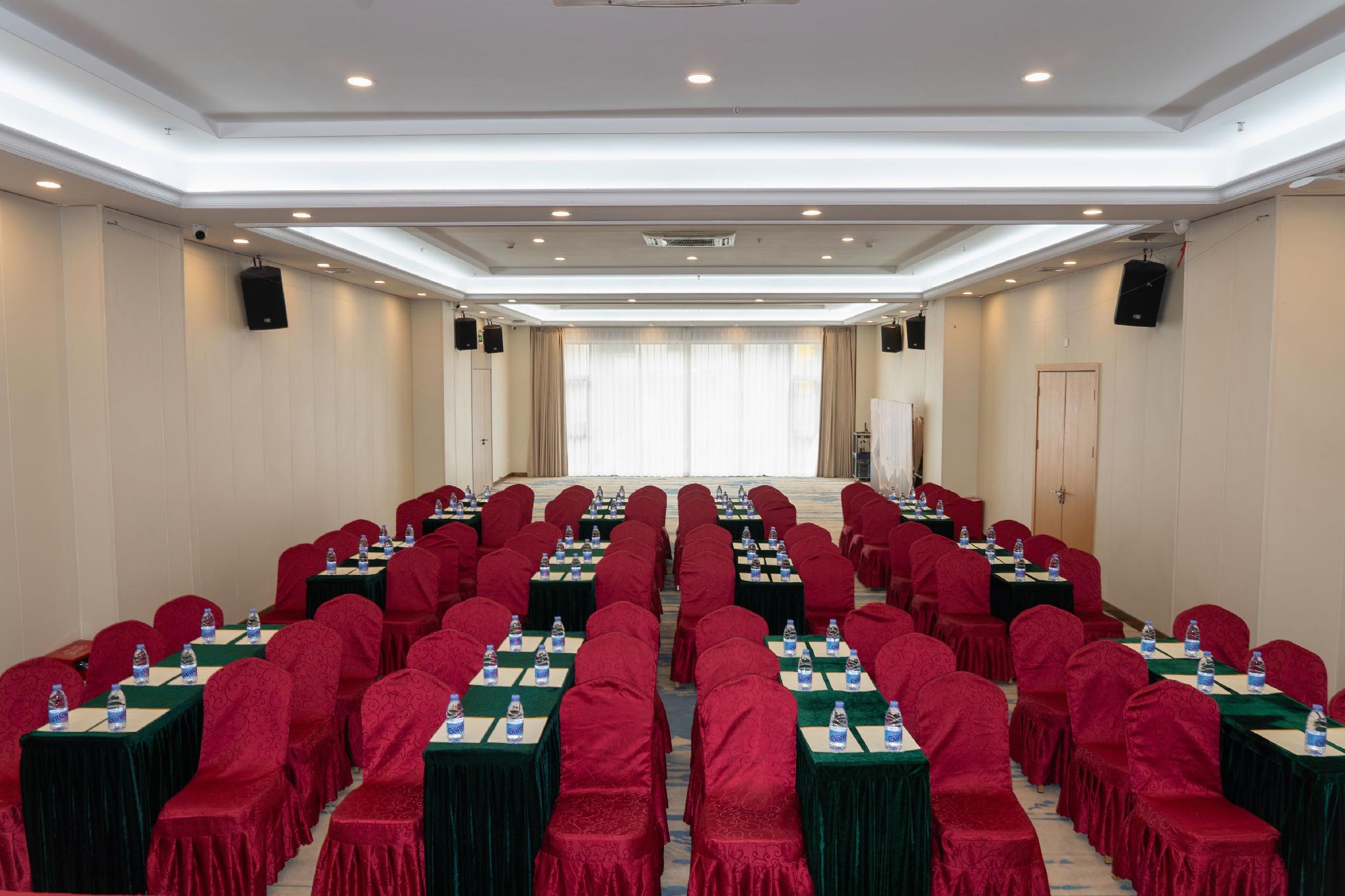 Vienna Hotel Foshan (Dali Songgang Center) 32/36