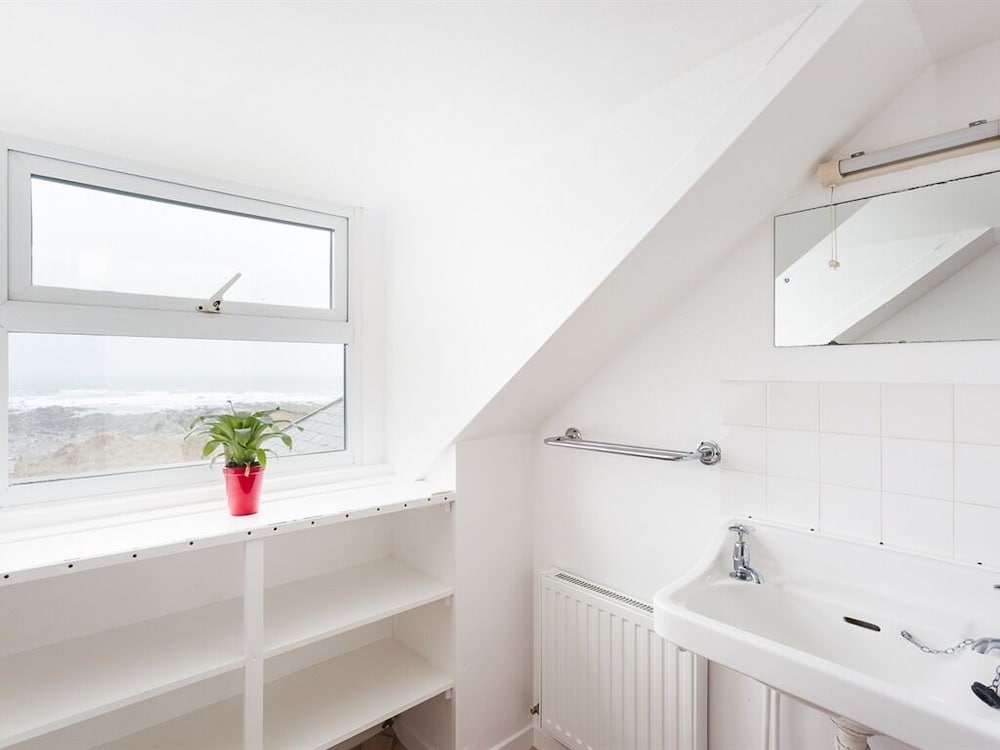Beach House 72/72