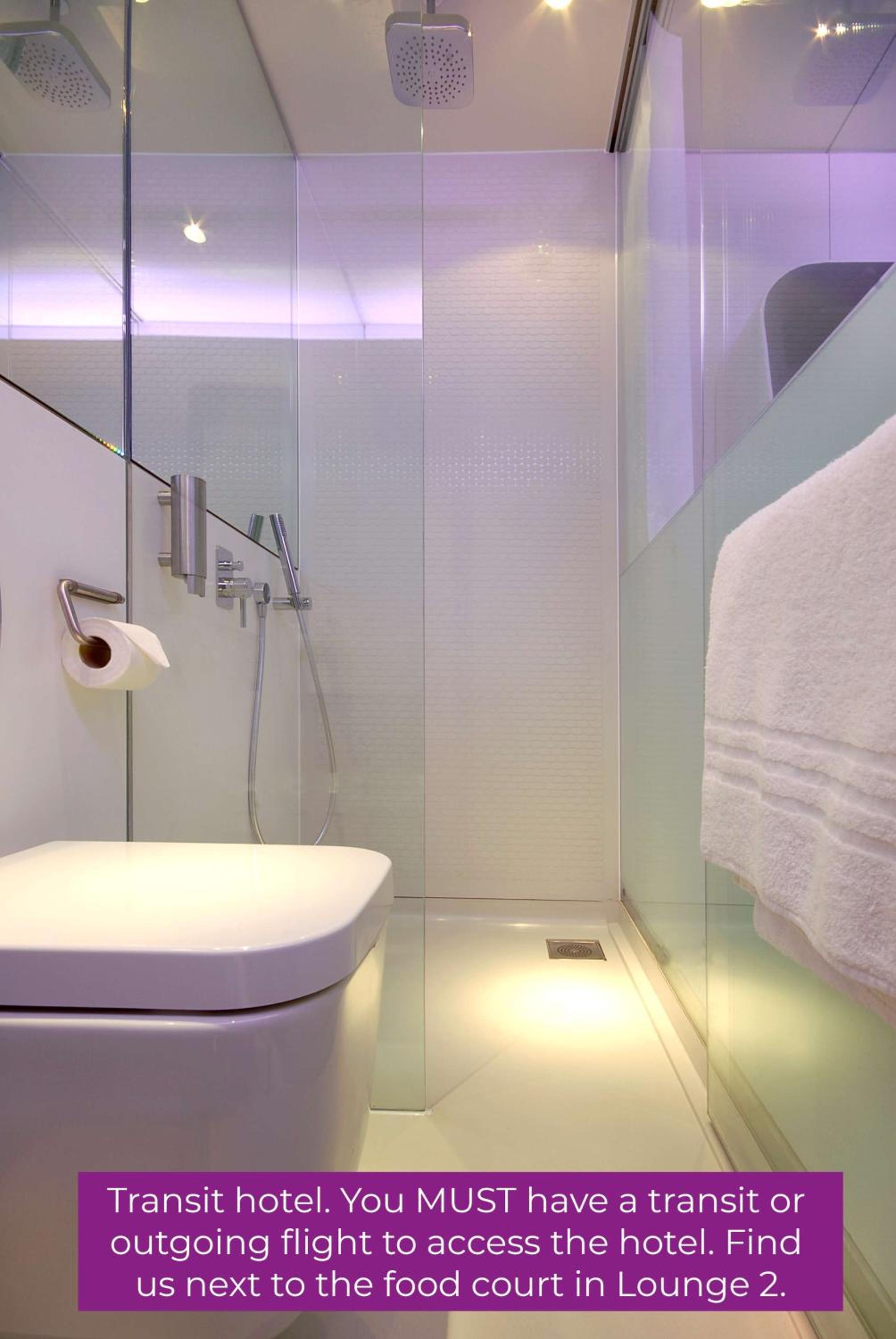 YOTELAIR Amsterdam Schiphol 52/57