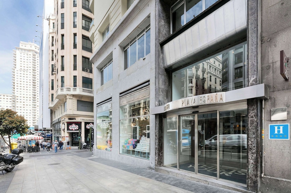 Hotel Madrid Plaza Espana Affiliated by Melia 34/40