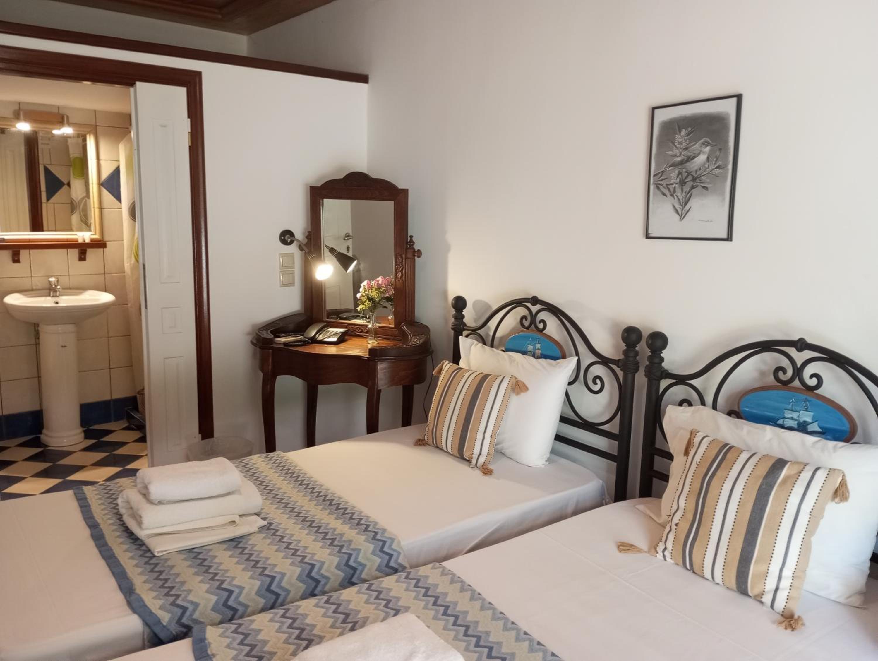 Paraliako Hotel 30/50