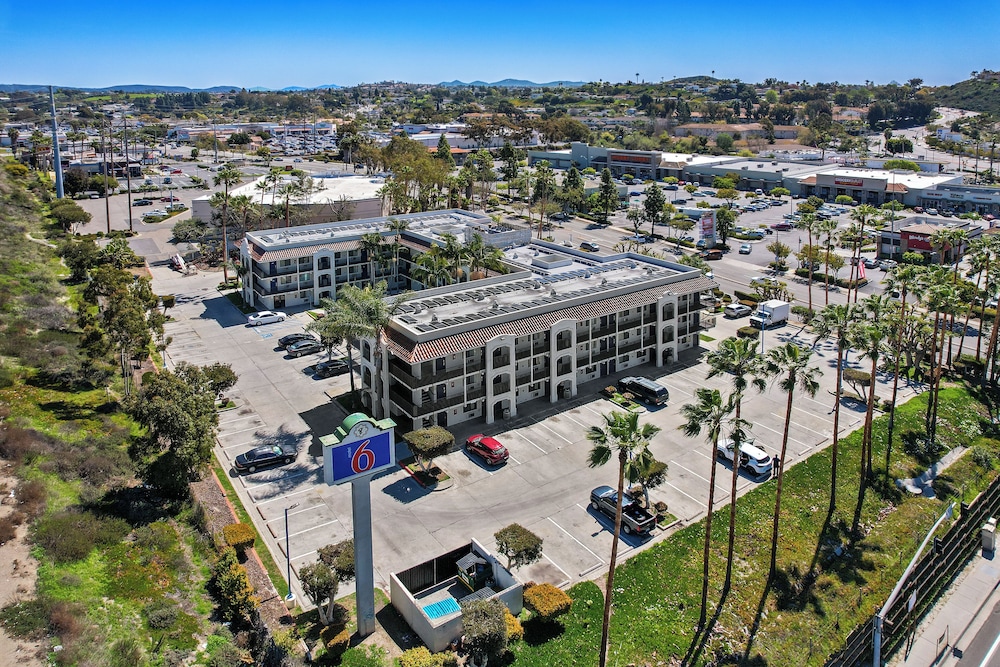 Motel6 Oceanside, CA 54/62