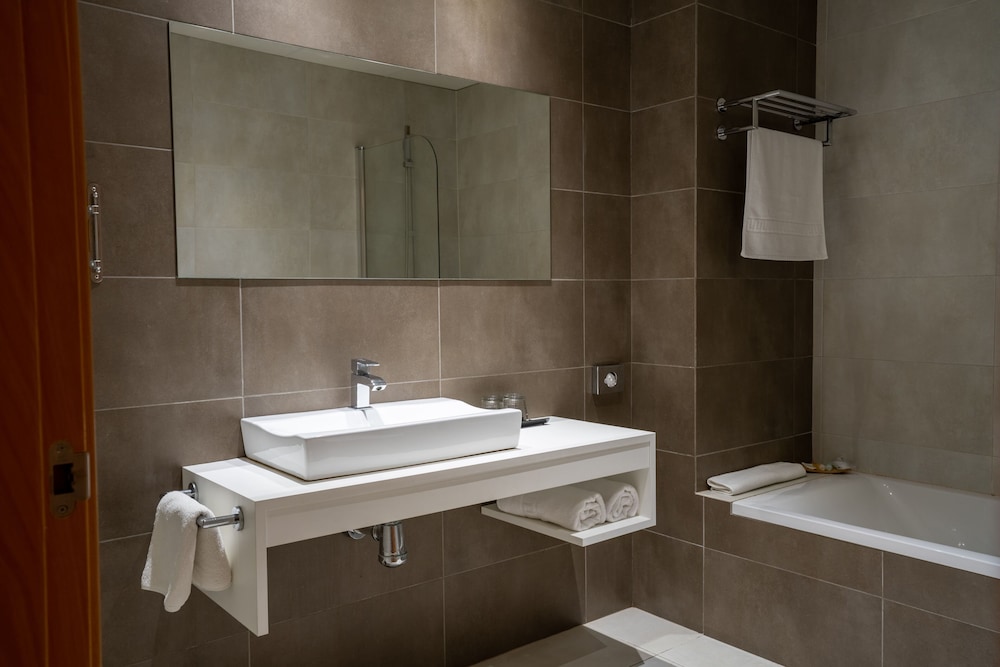 غرفة سوبيريور بسريرين منفصلين بإطلالة على الجبل، Hotel Can Galvany 8/8