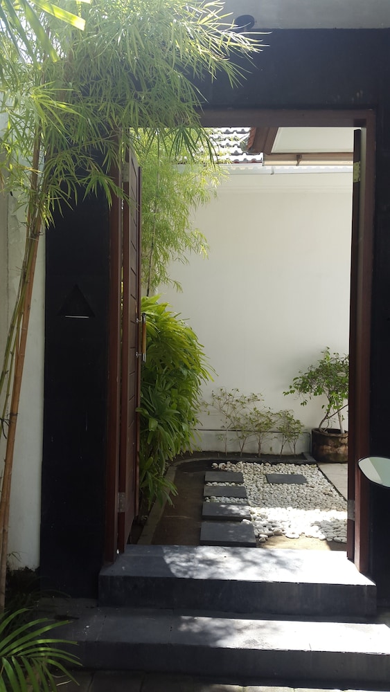 Maisaba Seminyak Loft and Villas 26/29