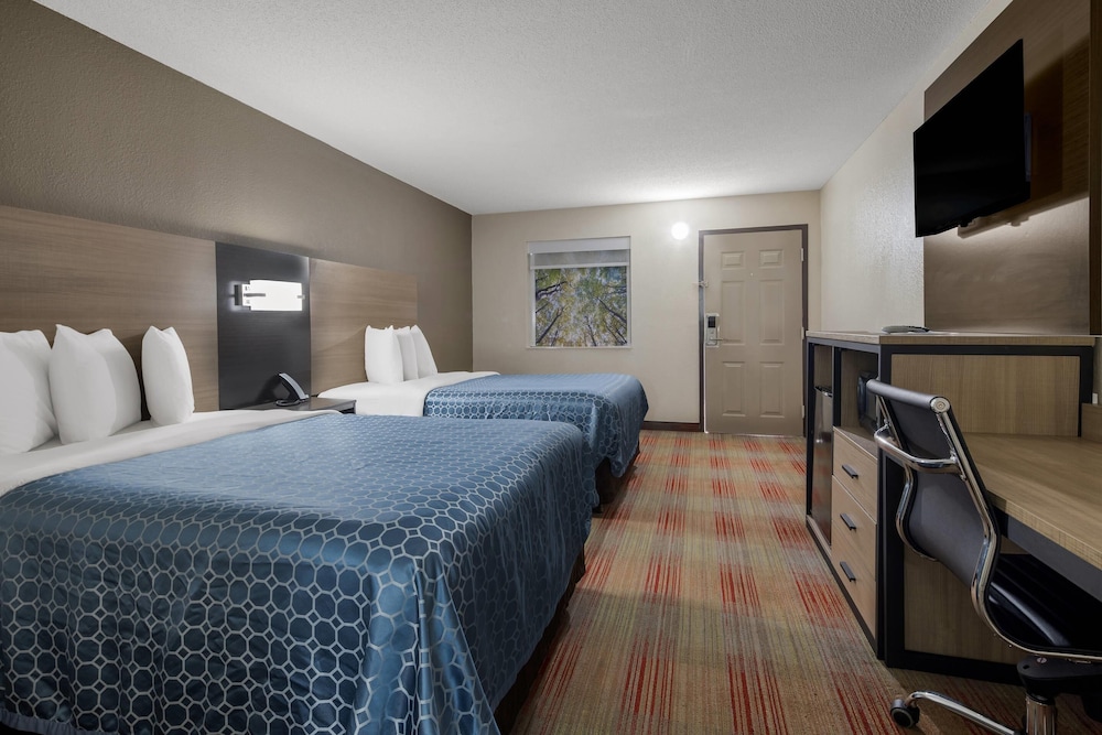 غرفة قياسية بسريرين مزدوجين، Rodeway Inn Ardmore I-65 3/10