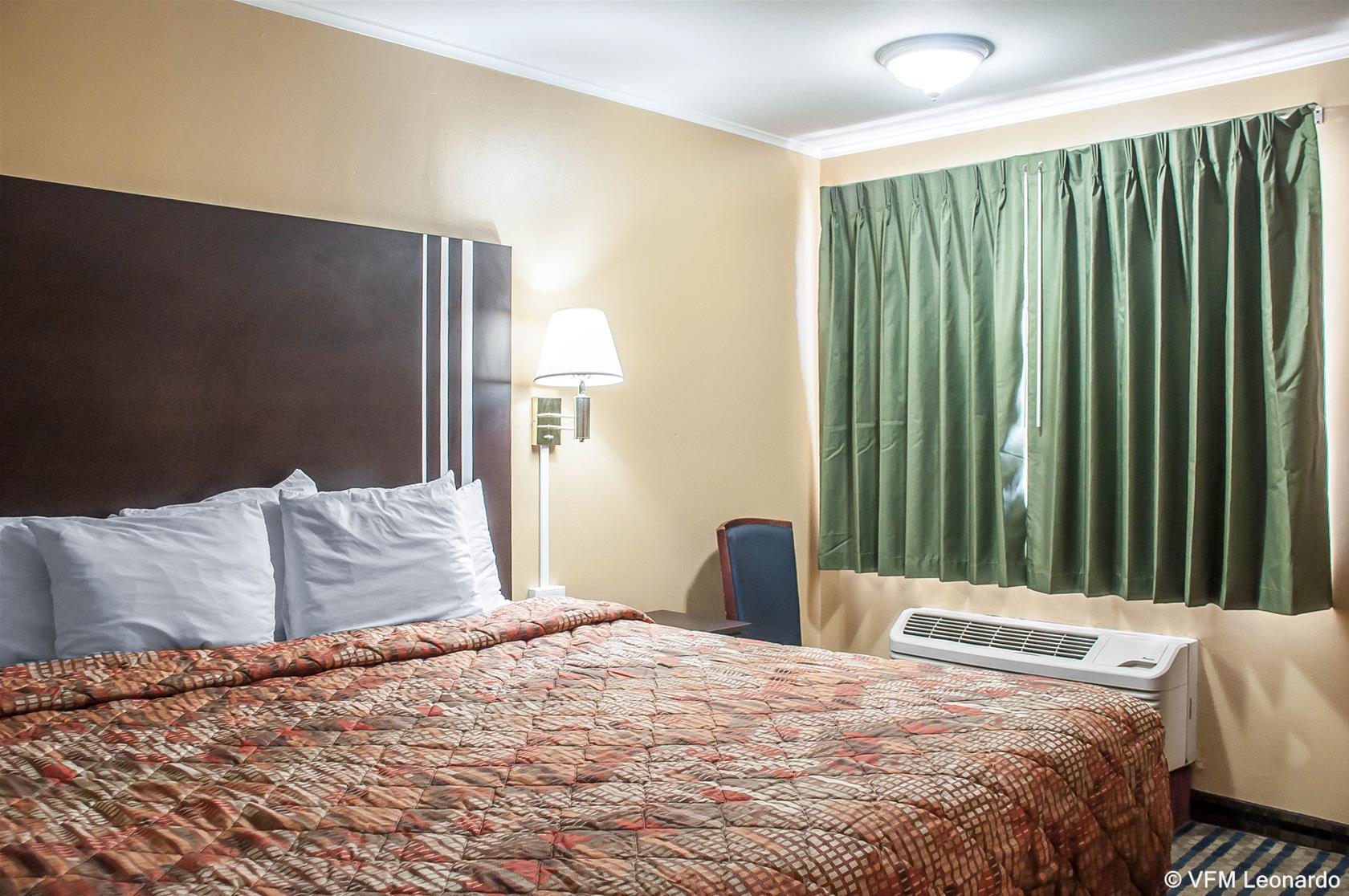 Rodeway Inn Suites Amherst 5/25