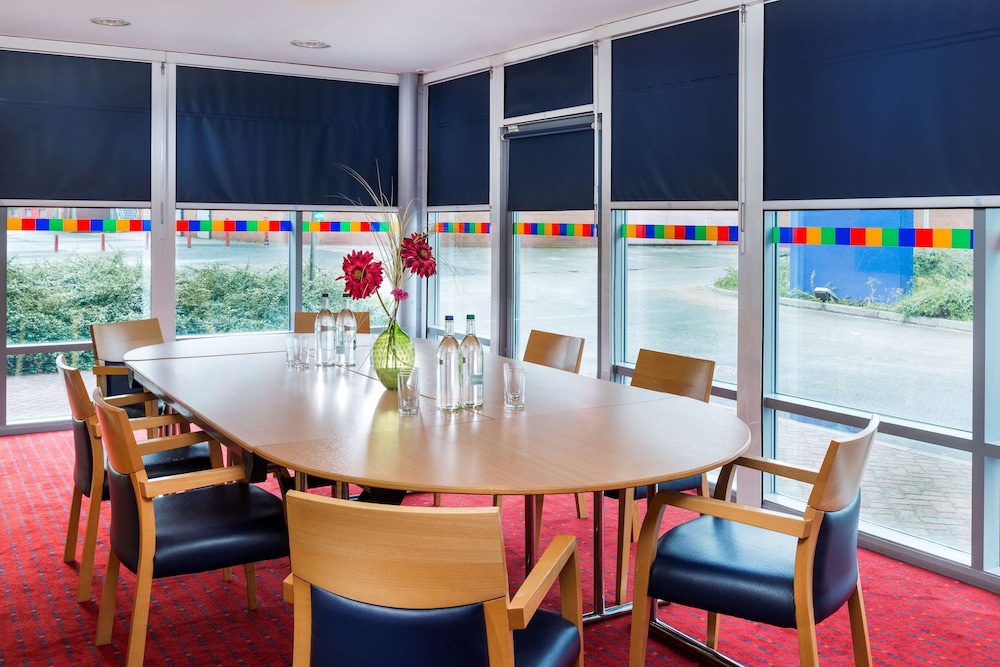 Park Inn By Radisson Birmingham Walsall 23/24