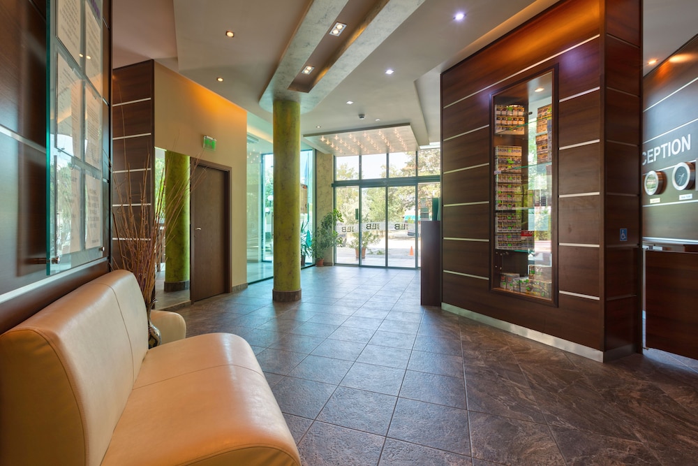 Hotel L&B Sunny Beach 32/50