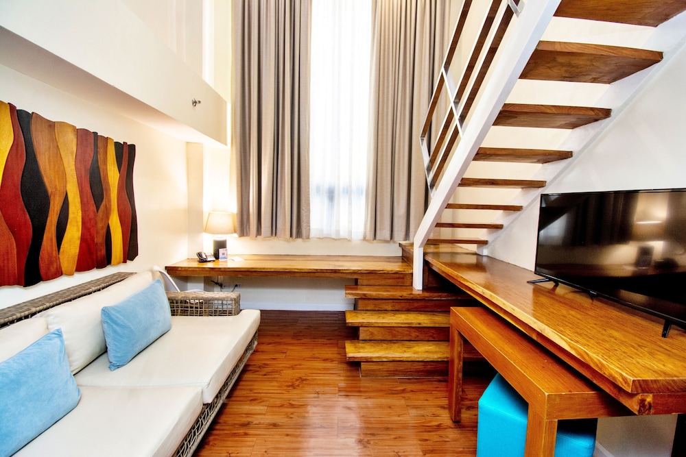 Ferra Premier Boracay by JG 43/62