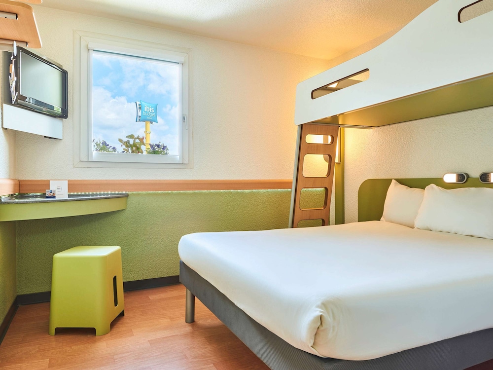 Ibis Budget Versailles Coignieres 9/50