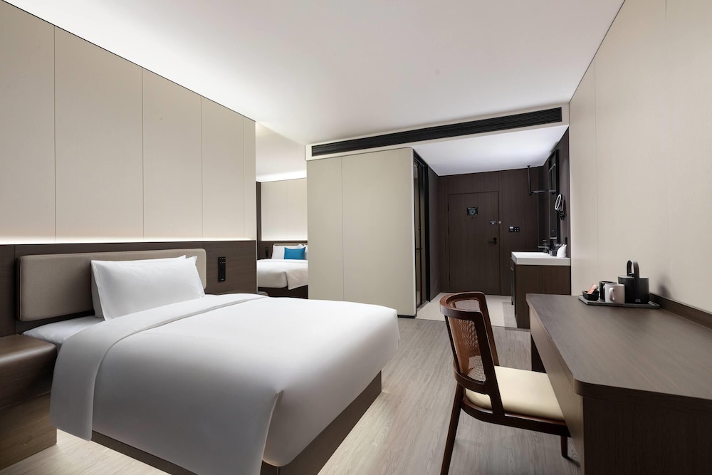 Days Inn by Wyndham Liupanshui Railway Station 20/32