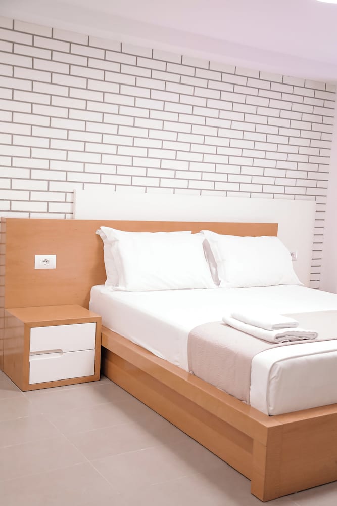 Sunrise Luxury Apartment 9/50