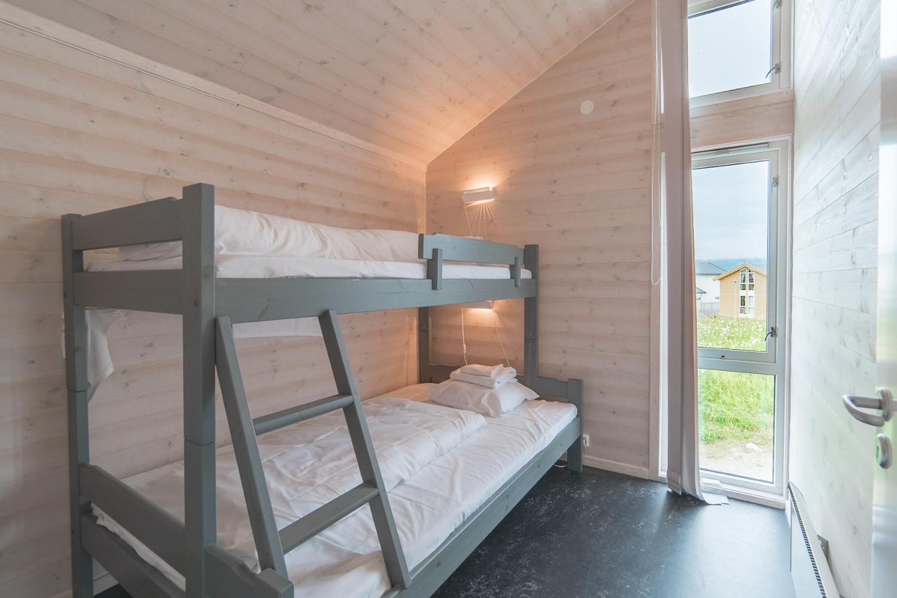 2 Bedrooms, Lagoon, Apartment