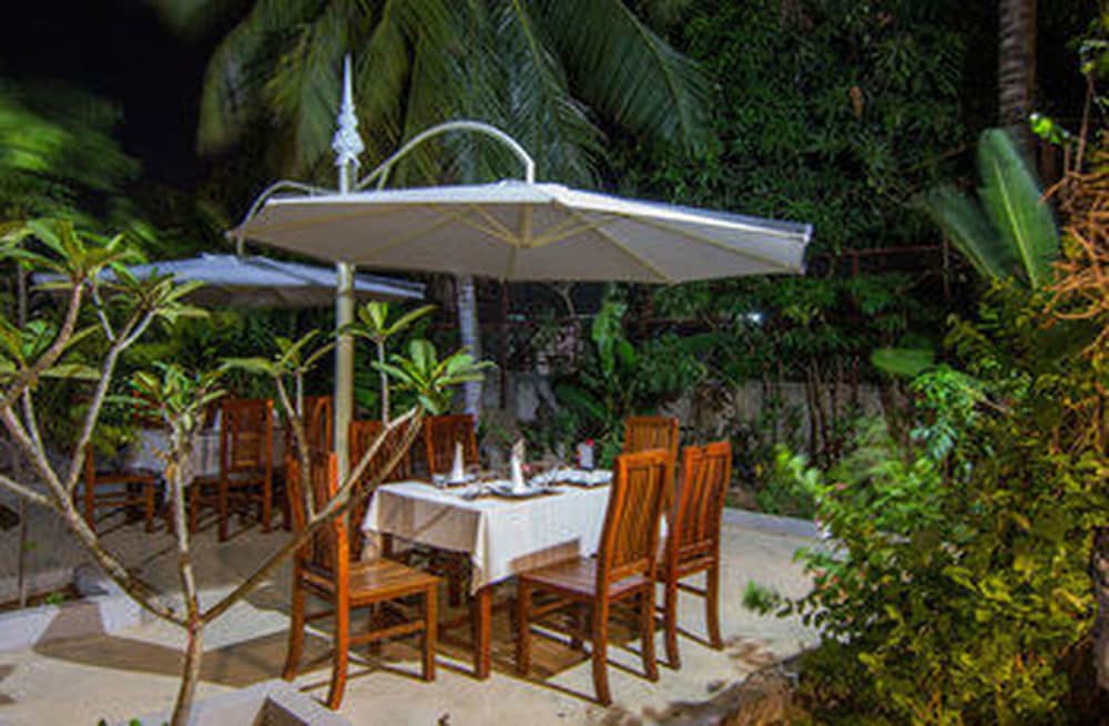Ravorn Villa Boutique 62/66