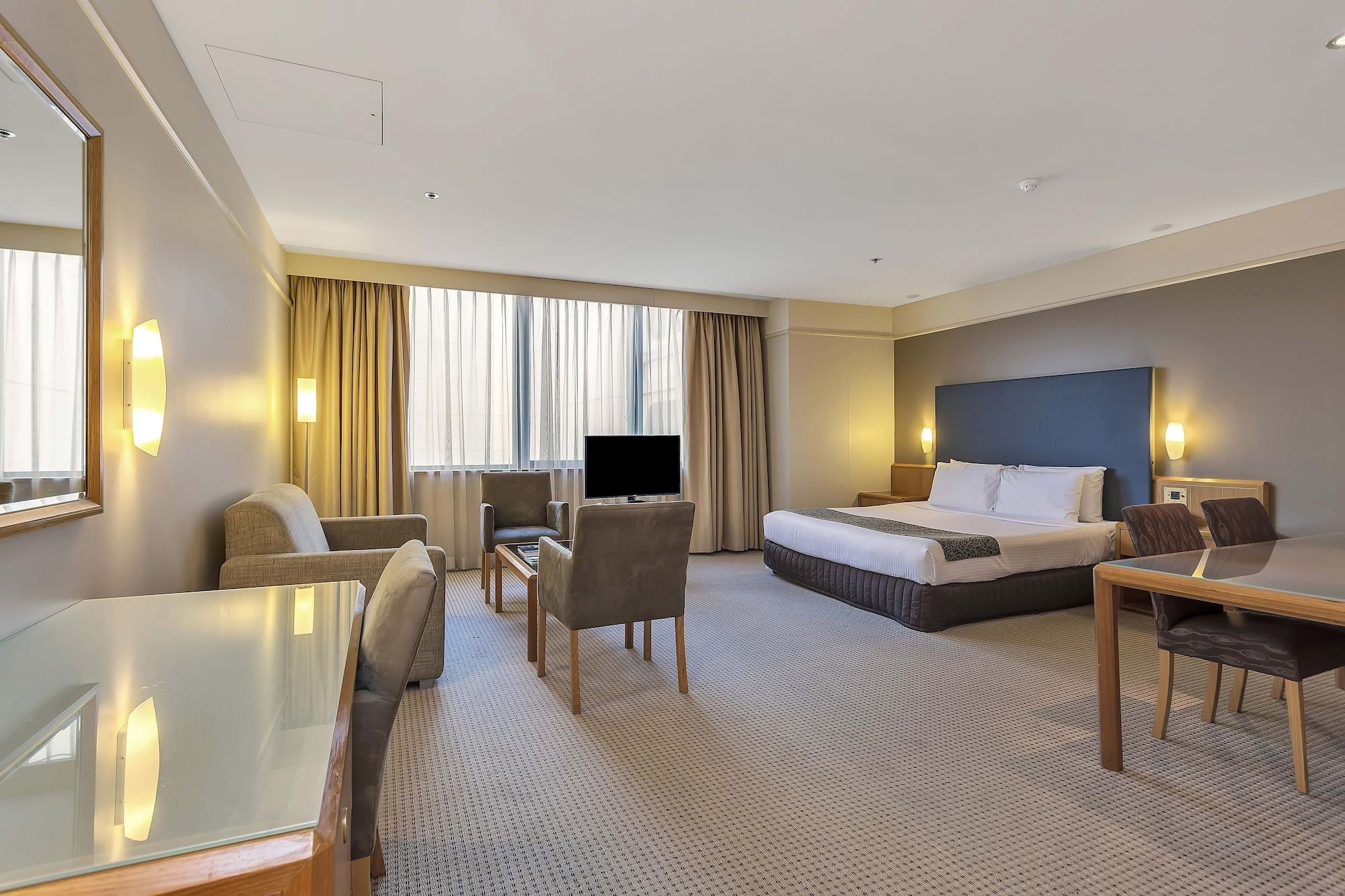 Spa, Junior Suite، Stamford Plaza Adelaide 2/4