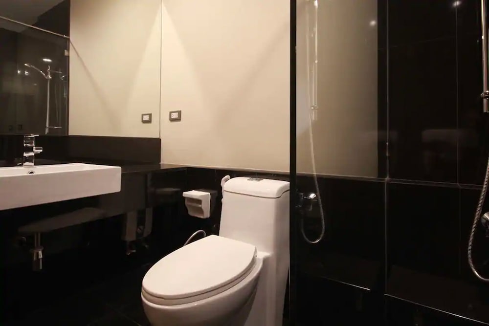 Sereine Sukhumvit 39 43/43