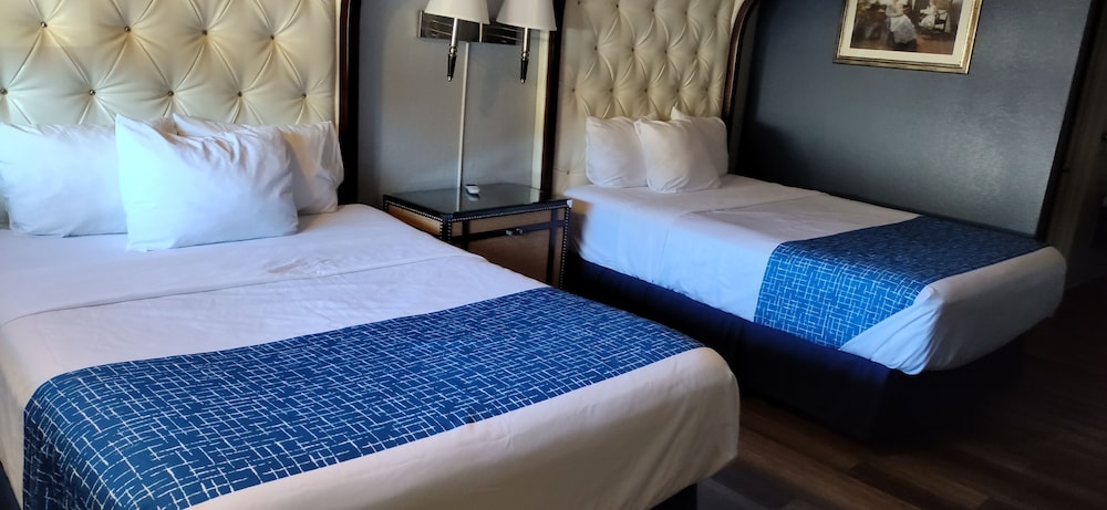 Standard, 2 Queen Beds
