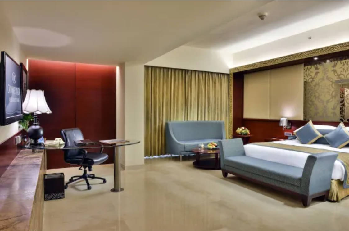 Junior Suite, King Bed, Club Floor