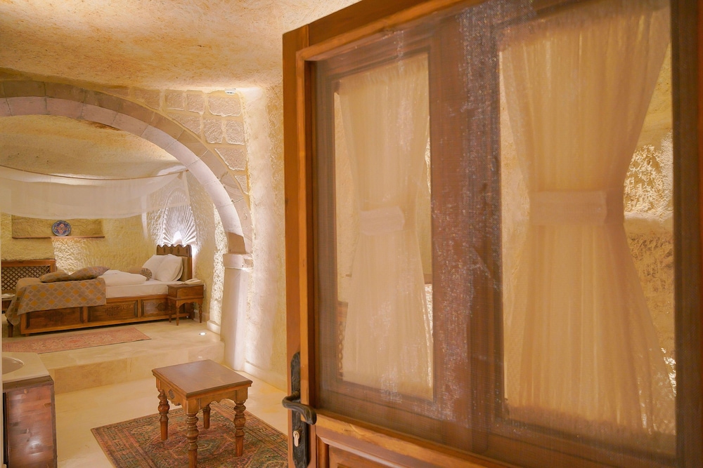 FAIRYLAND CAVE HOTEL 23/50