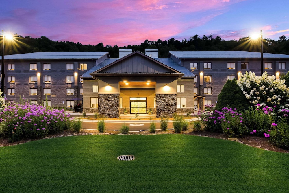 Graystone Lodge, an Ascend Collection Hotel 2/50