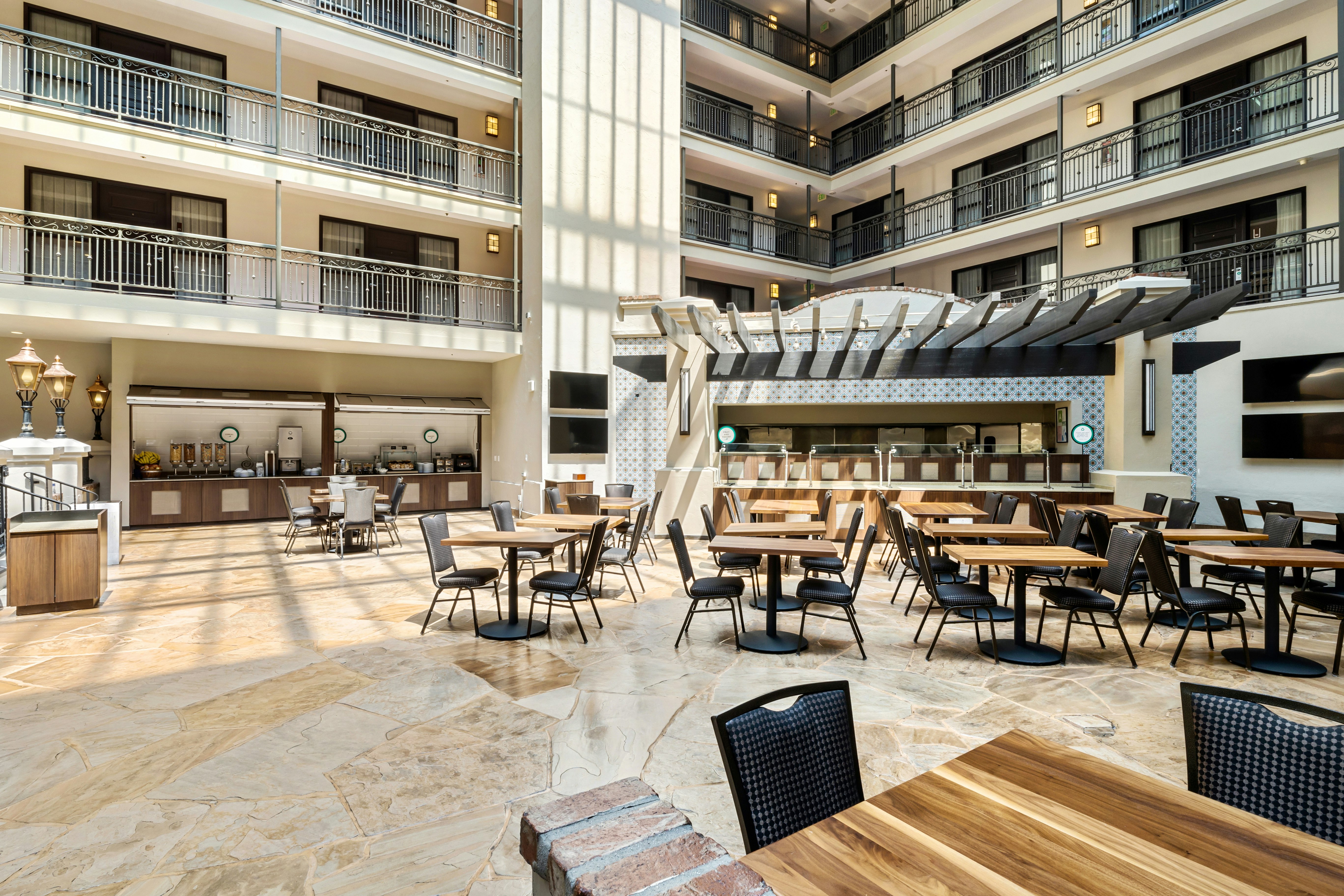 Embassy Suites by Hilton Los Angeles International Airport South 51/65