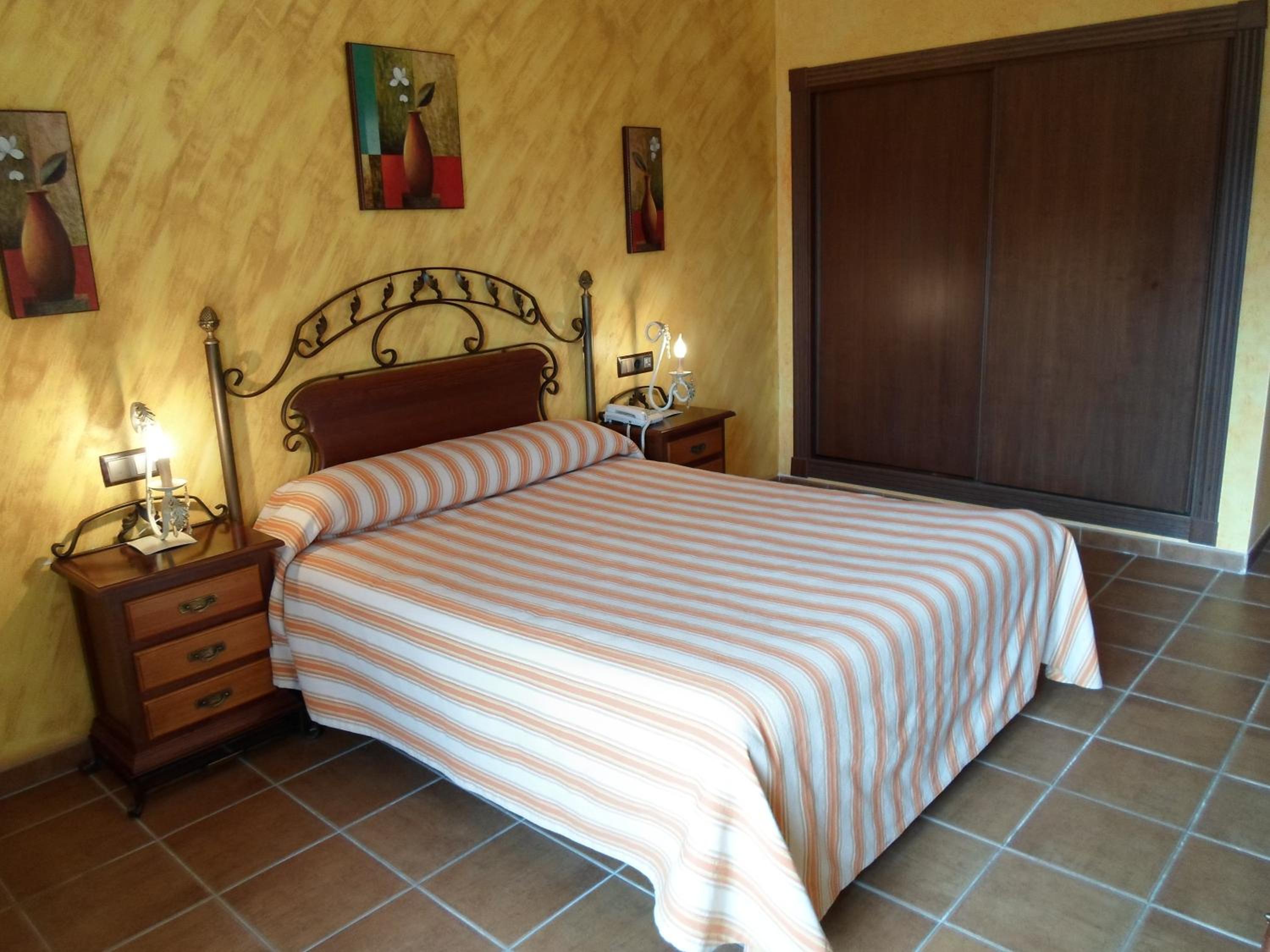 Hotel El Doncel 21/59
