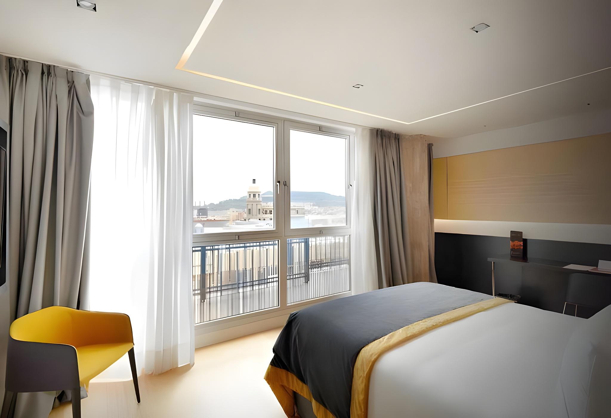 Semi Room, Single, Semi Double Bed