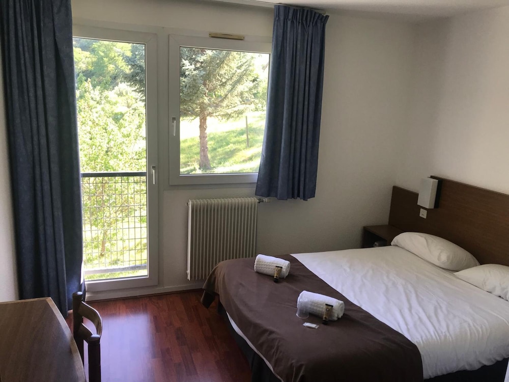 HOTEL DE L'ARTIERE 4/24