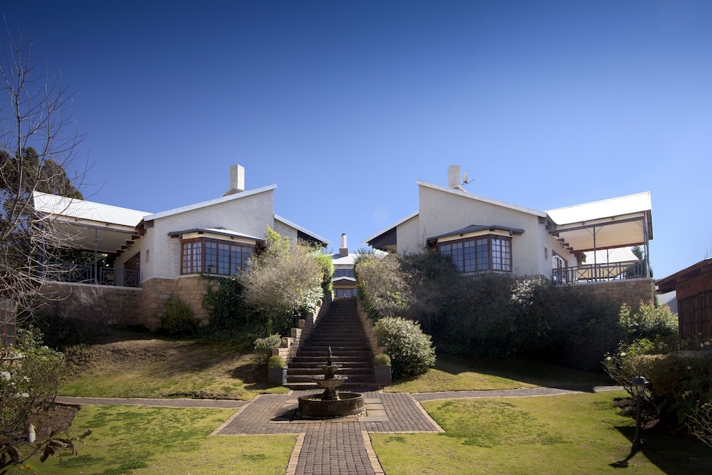 The Highlander Hotel 41/50