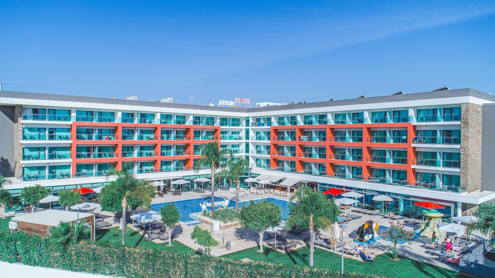 Aquashow Park Hotel 4/81