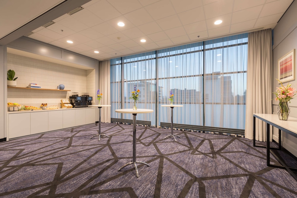 Radisson Blu Hotel Amsterdam Airport 12/80