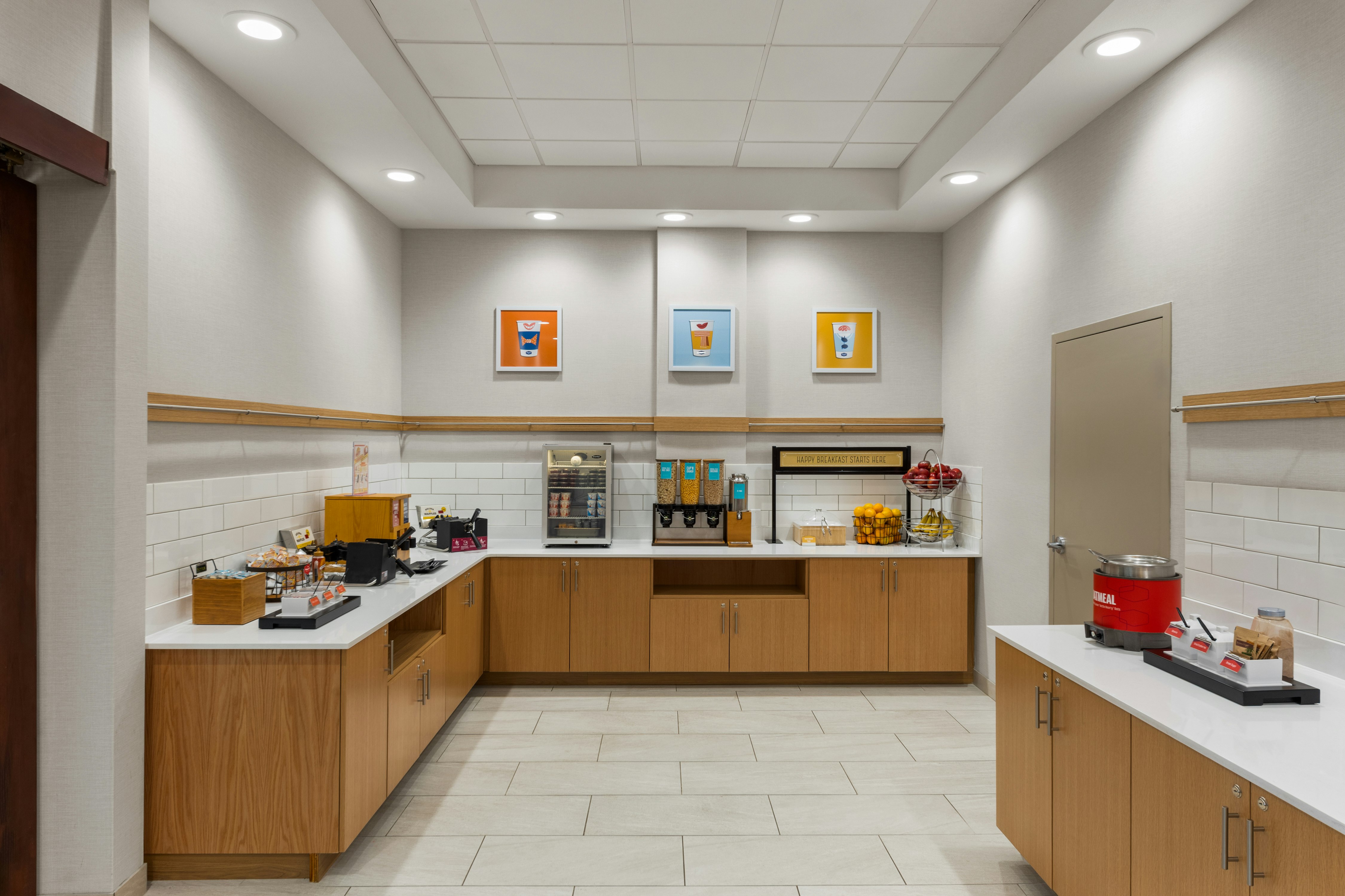 Hampton Inn Suites Bremerton 38/57