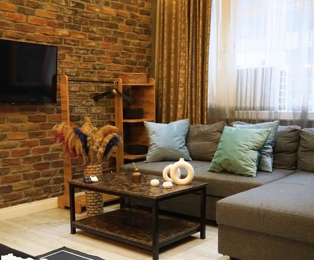 Nova Park Hotel and Suite 36/50