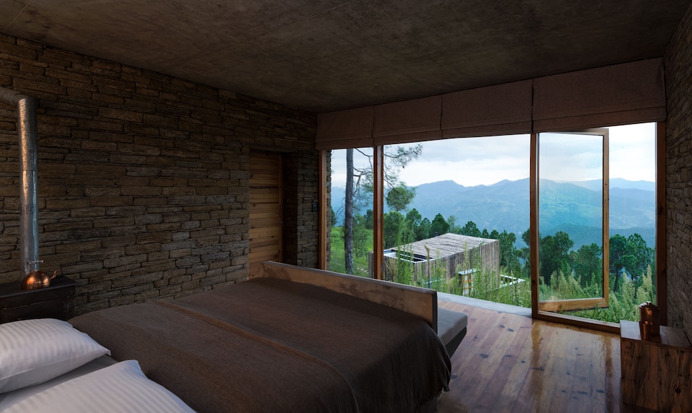 The Kumaon 8/15