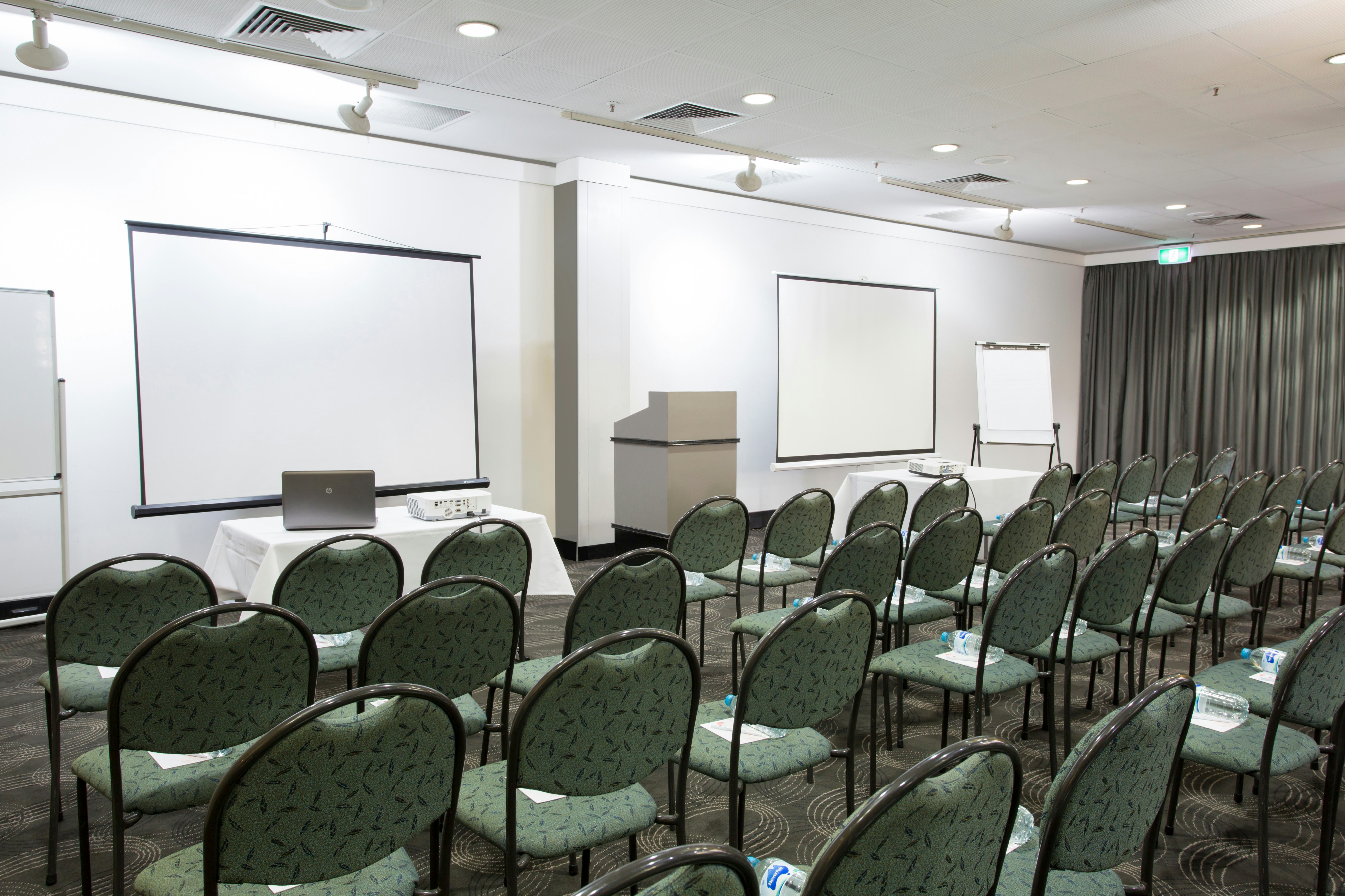 Metro Aspire Hotel Sydney 43/57