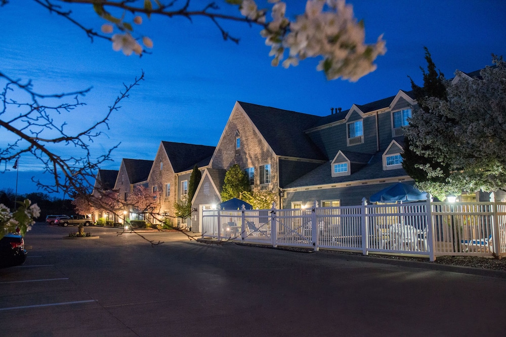 Baymont by Wyndham Mequon Milwaukee Area 6/33