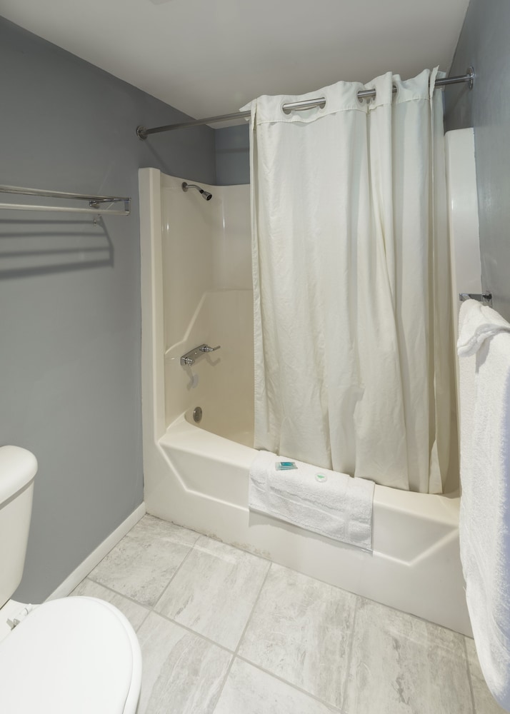 Sunrise Inn Hershey 39/41
