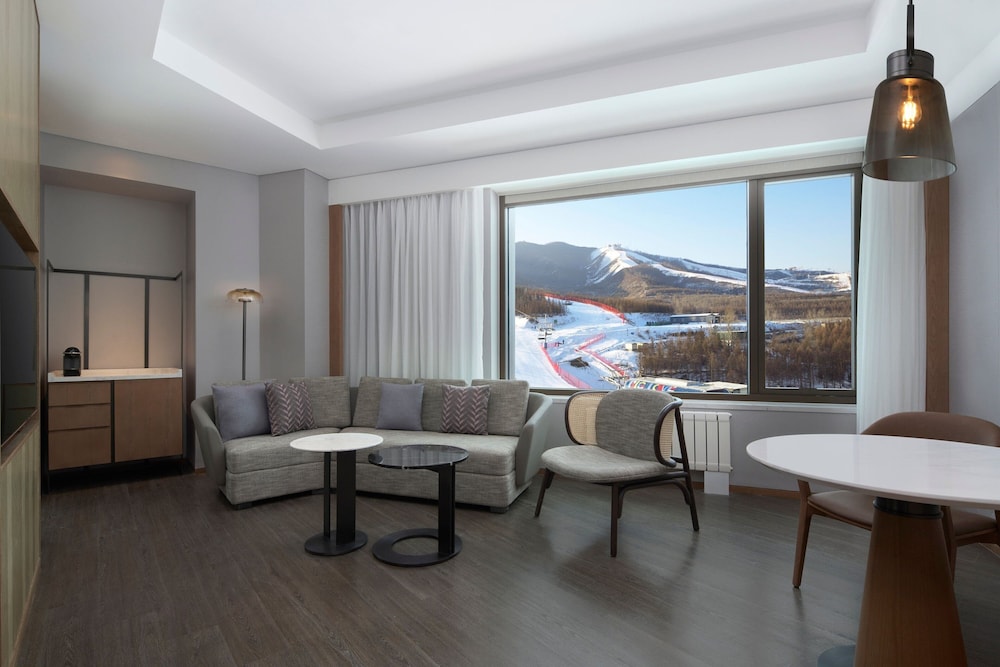 Courtyard By Marriott Chongli 23/48