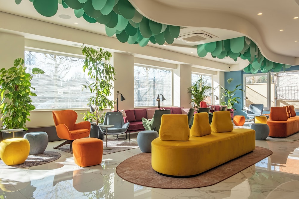 Adesso Hotel 31/50
