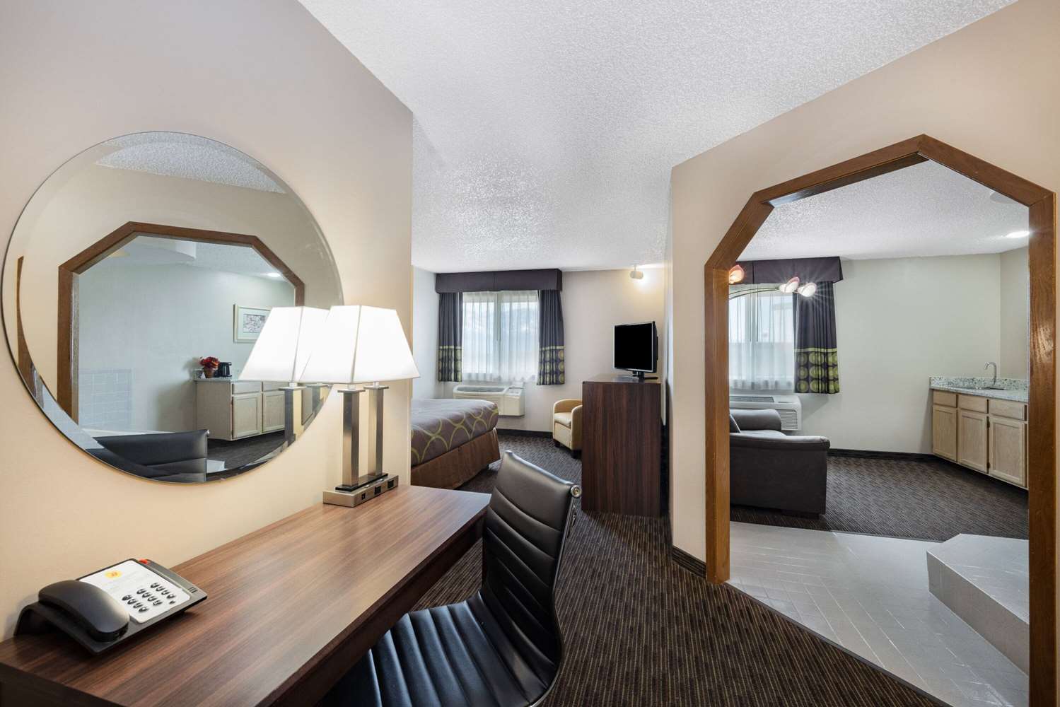 Super 8 by Wyndham Richfield UT 19/26