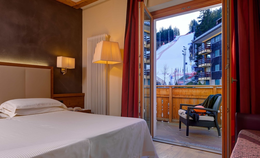 SUPERIOR, DOUBLE OR TWIN BED, BALCONY