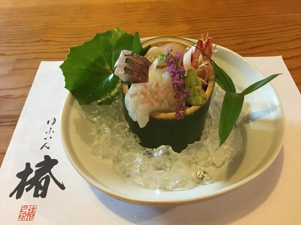 由布院椿 写真3