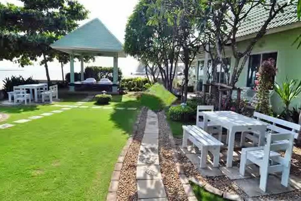 Sea Sky Beach Resort 12/45