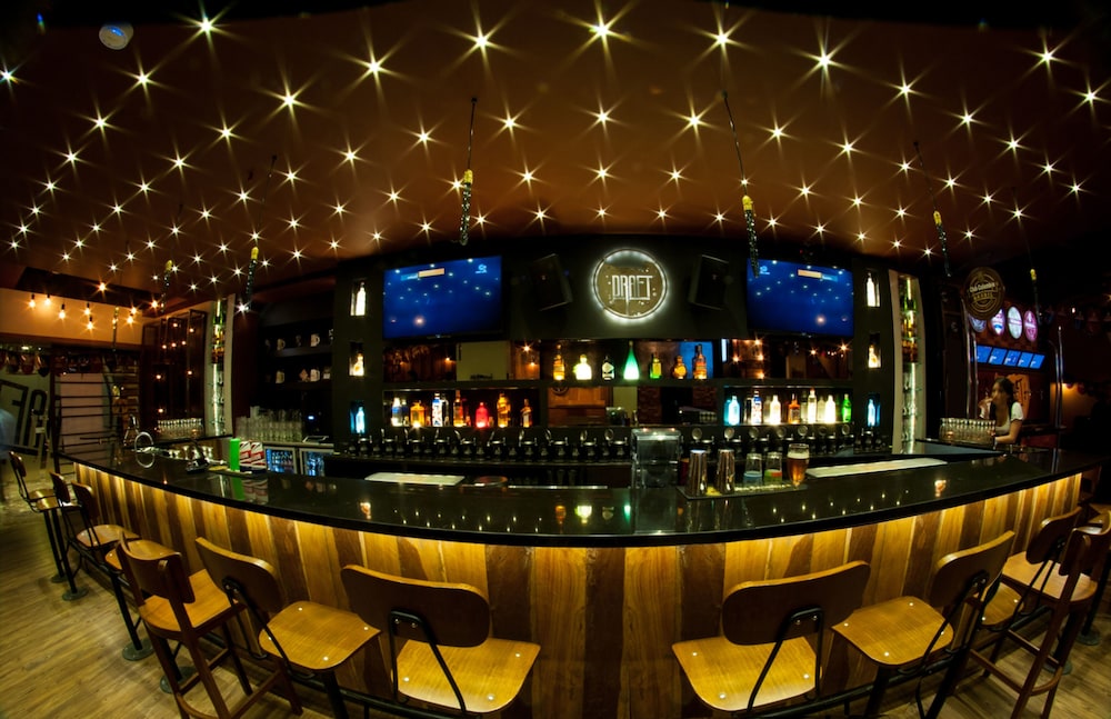 Hotel Black 57/72