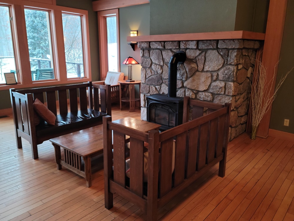 Minnewaska Lodge 21/27
