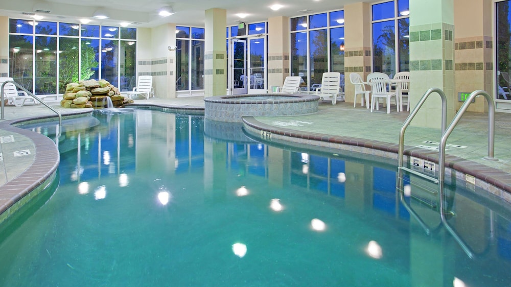Holiday Inn Hotel & Suites College Station-Aggieland 29/69