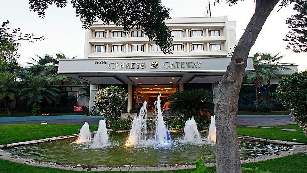 Hotel Cenneys Gateway 45/49