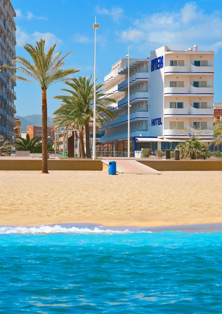 RH Riviera - Adults Only 28/34