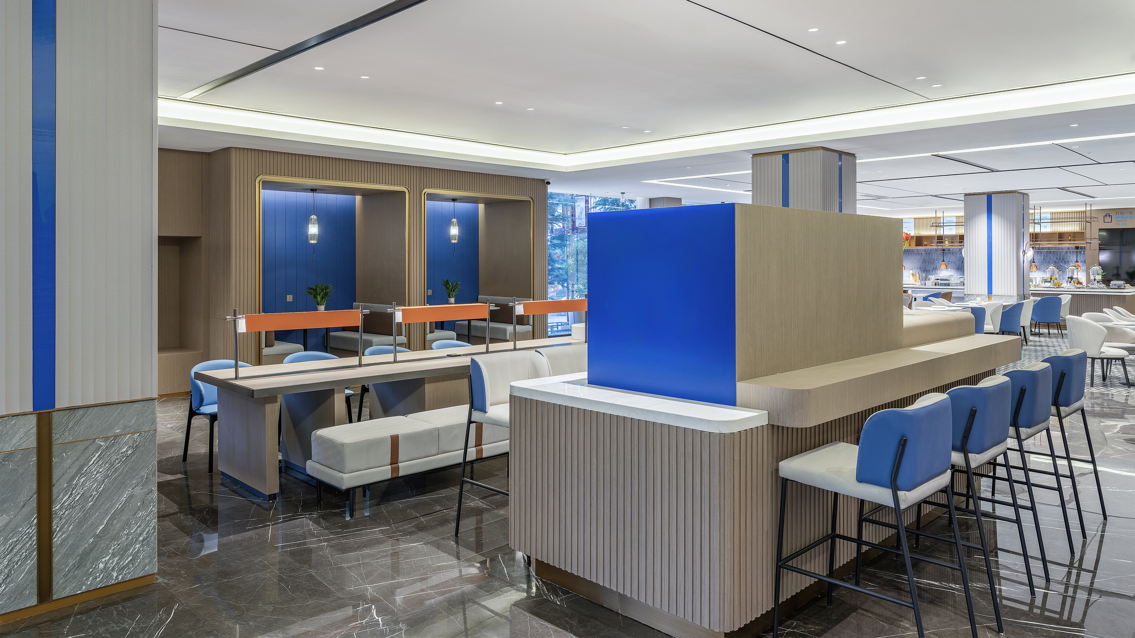 Holiday Inn Express Shangri-La 33/41